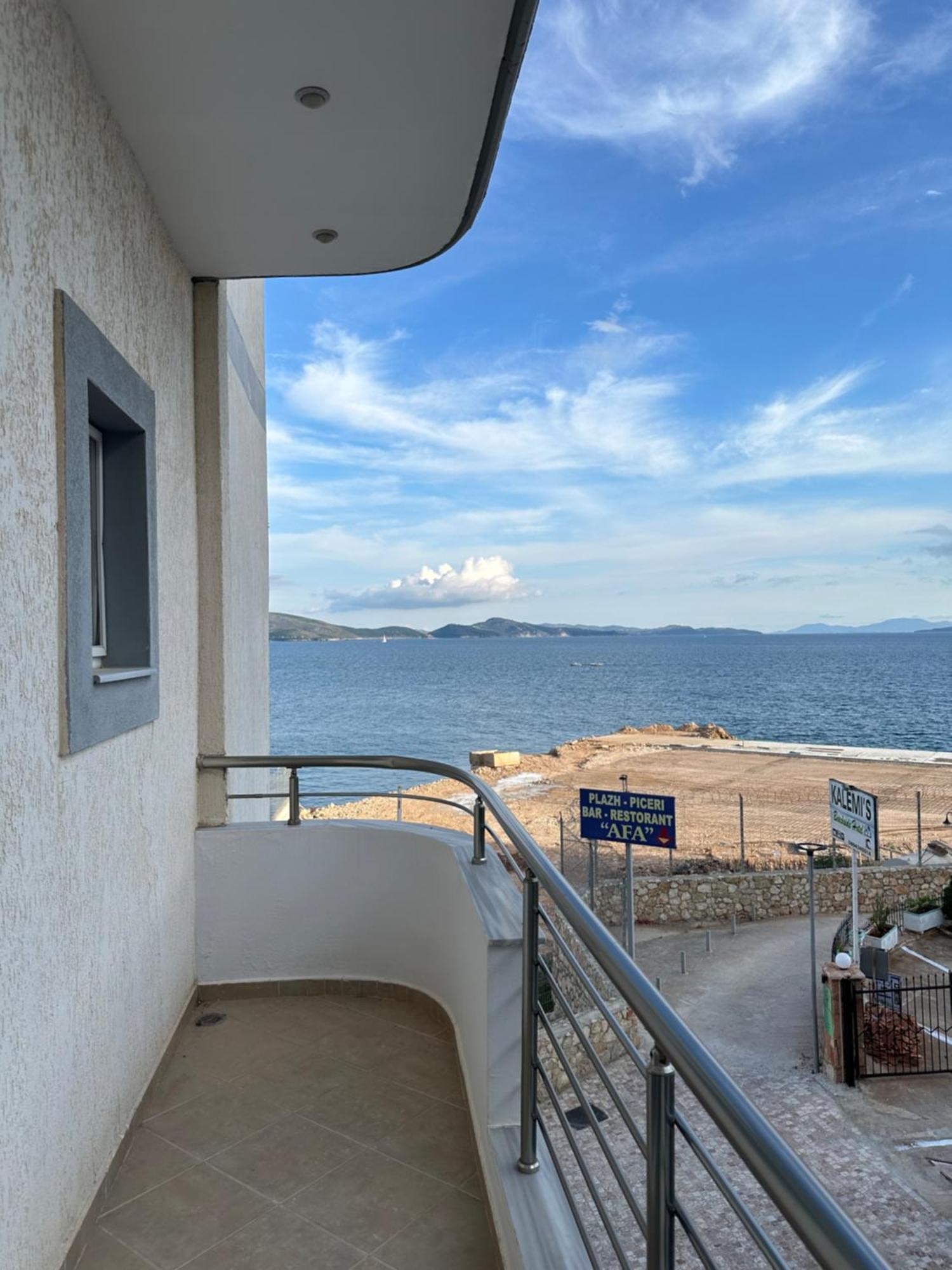 Aqua Apartments Seaview Sarandë Buitenkant foto