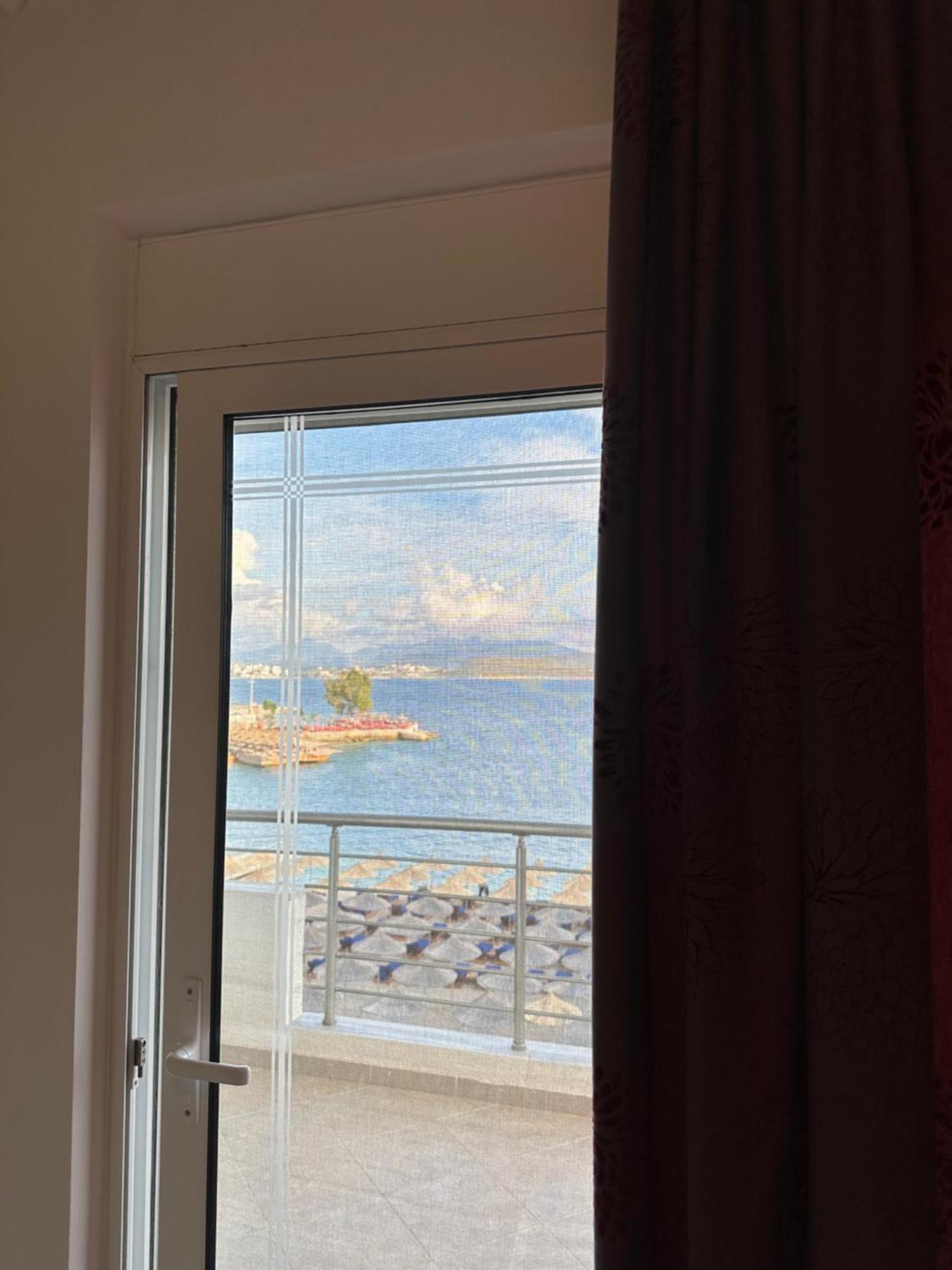 Aqua Apartments Seaview Sarandë Buitenkant foto