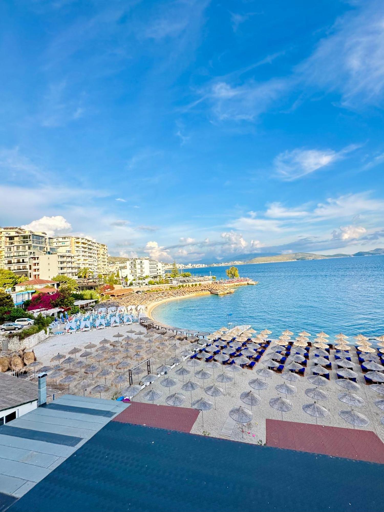 Aqua Apartments Seaview Sarandë Buitenkant foto