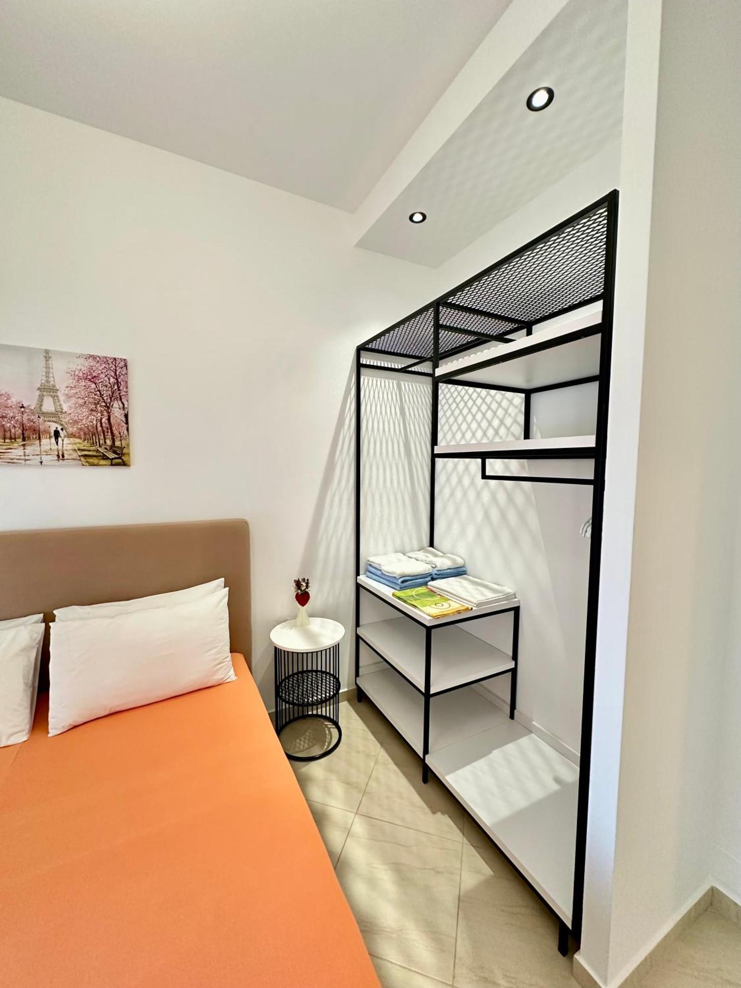 Aqua Apartments Seaview Sarandë Buitenkant foto