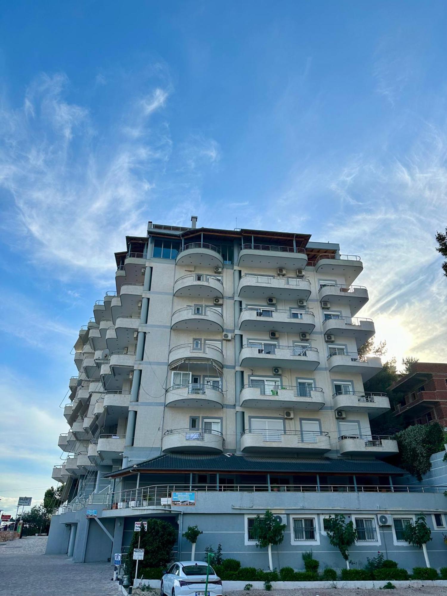 Aqua Apartments Seaview Sarandë Buitenkant foto