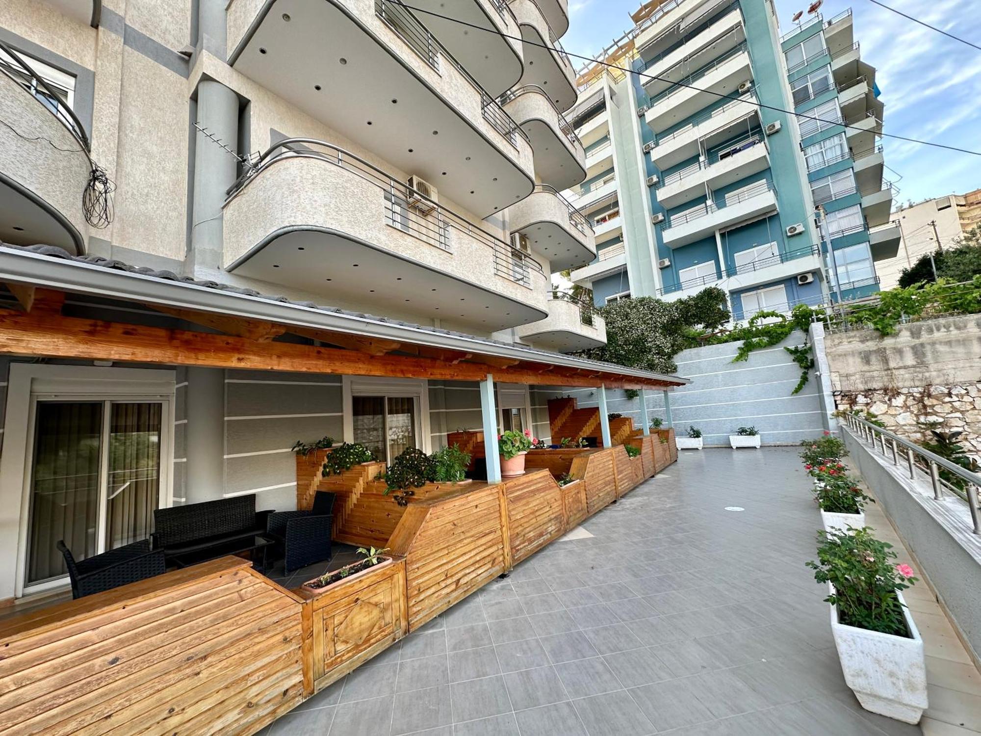 Aqua Apartments Seaview Sarandë Buitenkant foto