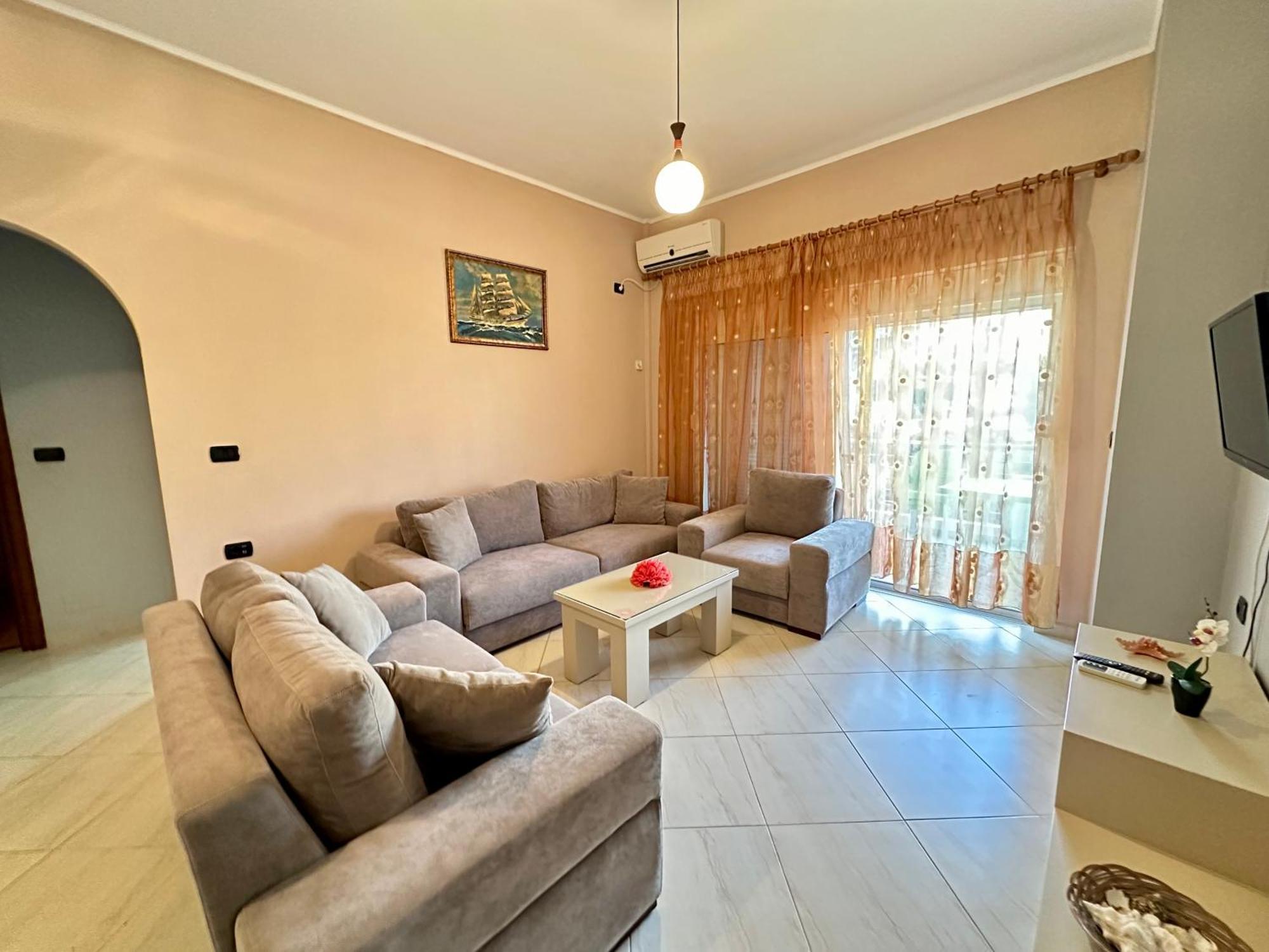 Aqua Apartments Seaview Sarandë Buitenkant foto